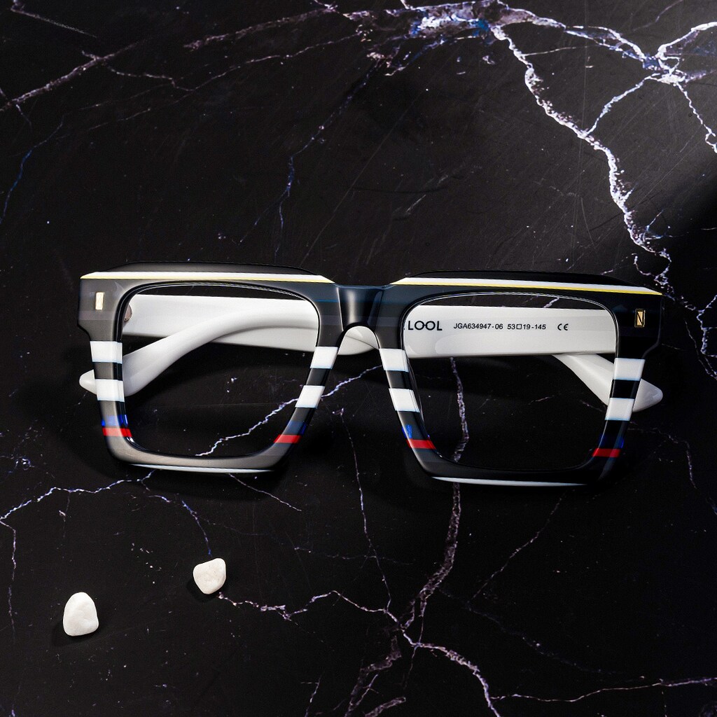 Kenish Square Black White Glasses