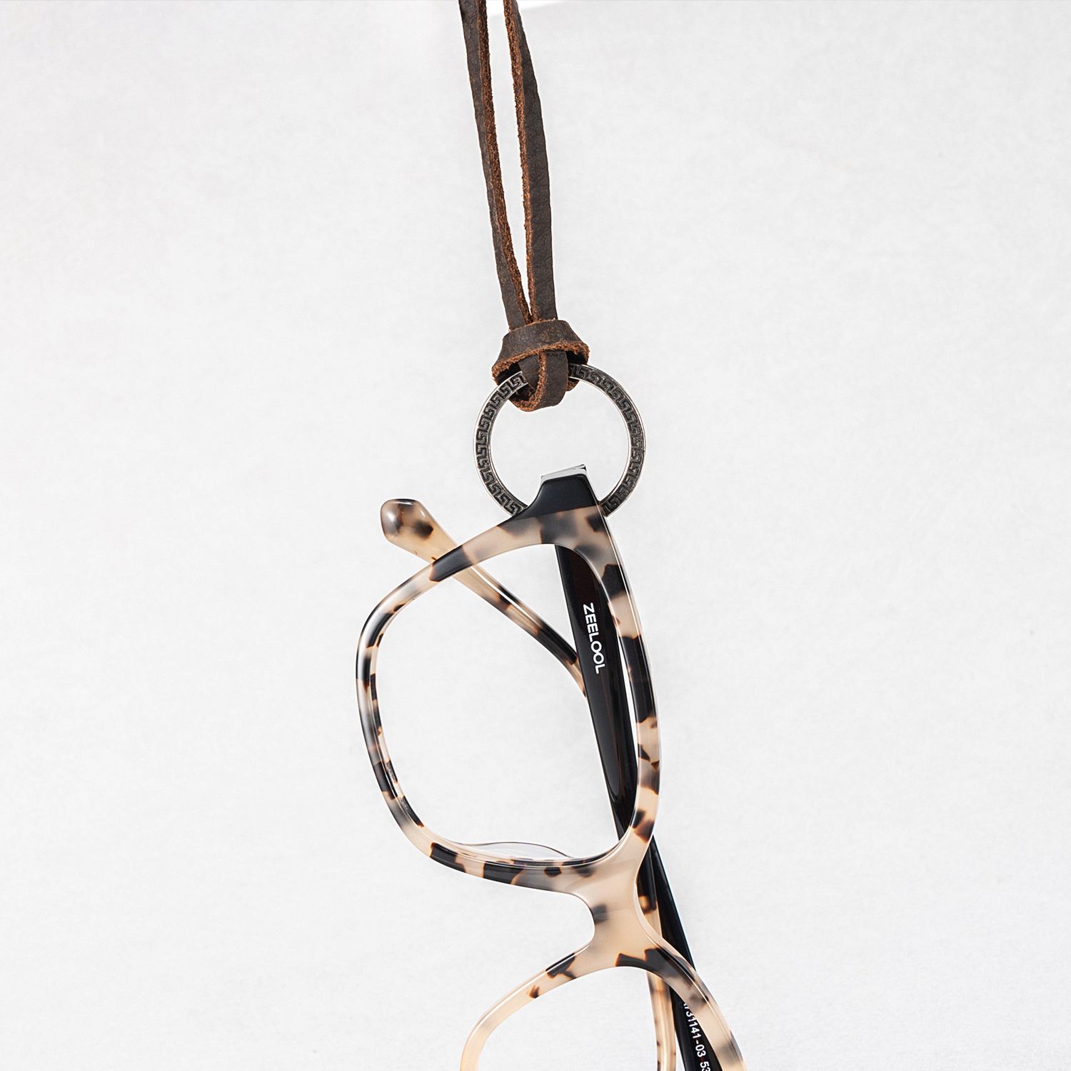 Sunglasses Strap Eyeglass Cord in Leopard Black0