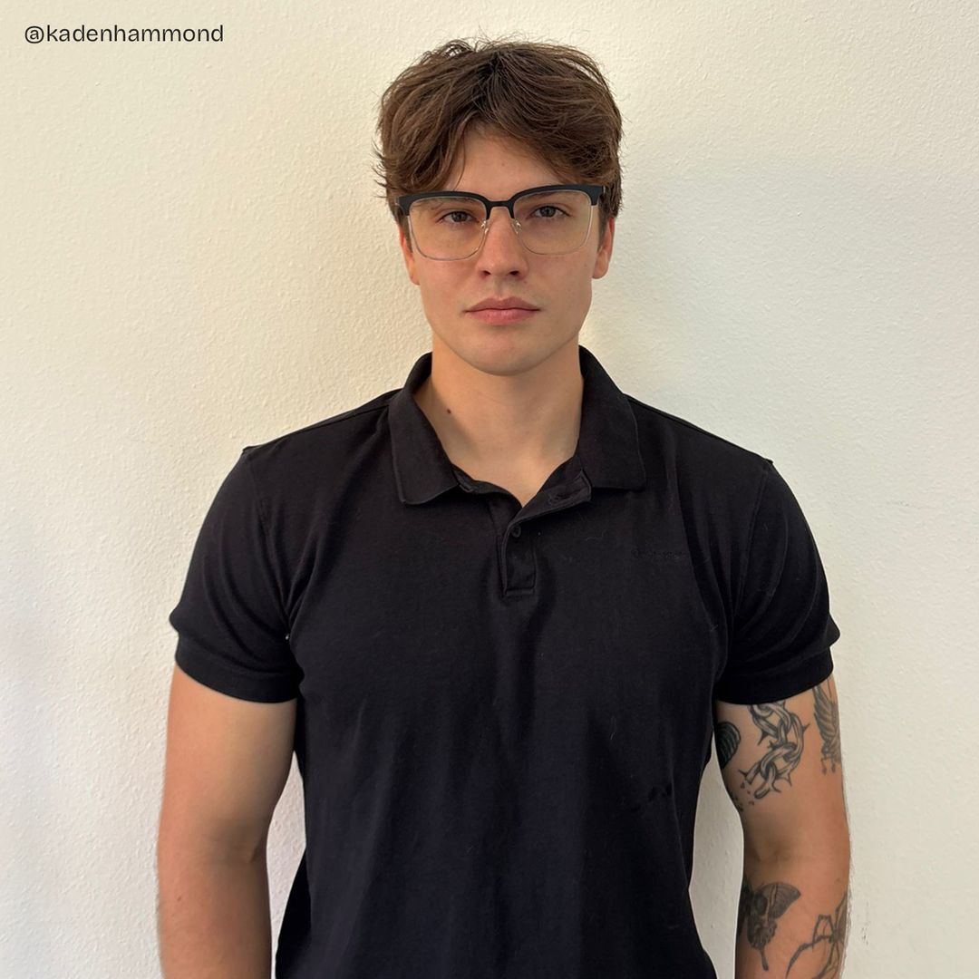 Strongly built frames that fit the face.