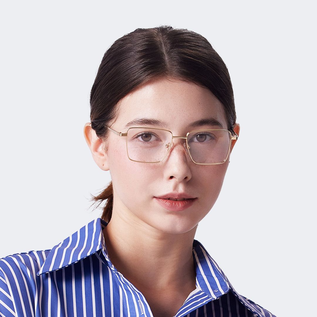 Square Frame Glasses With Metal Material4