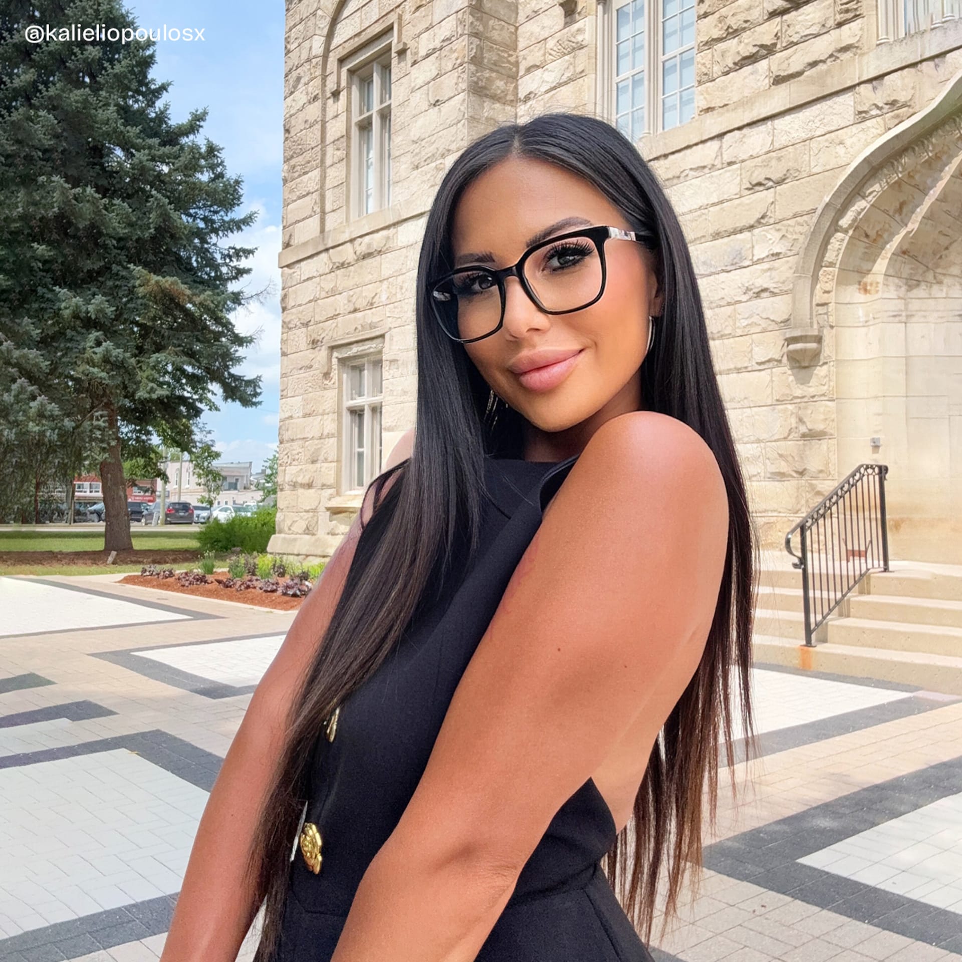 Freya Black Frame Glasses with Square Frame Online | ZEELOOL8