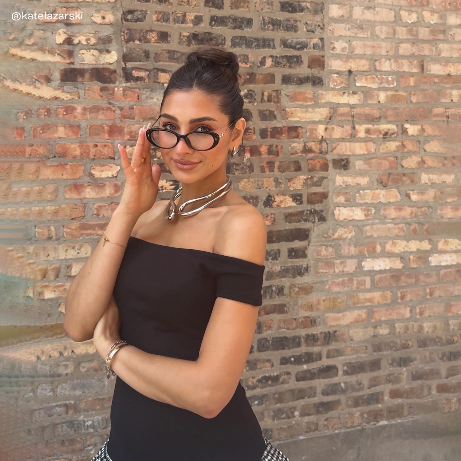 Blaire Oval Black Glasses9