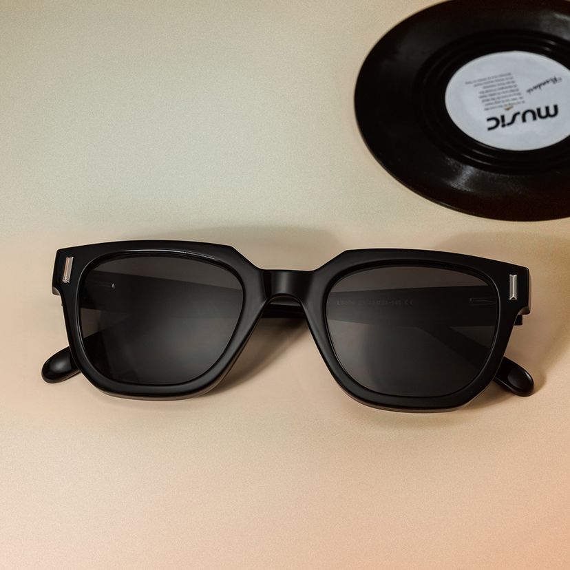 Nia Square Black Sunglasses