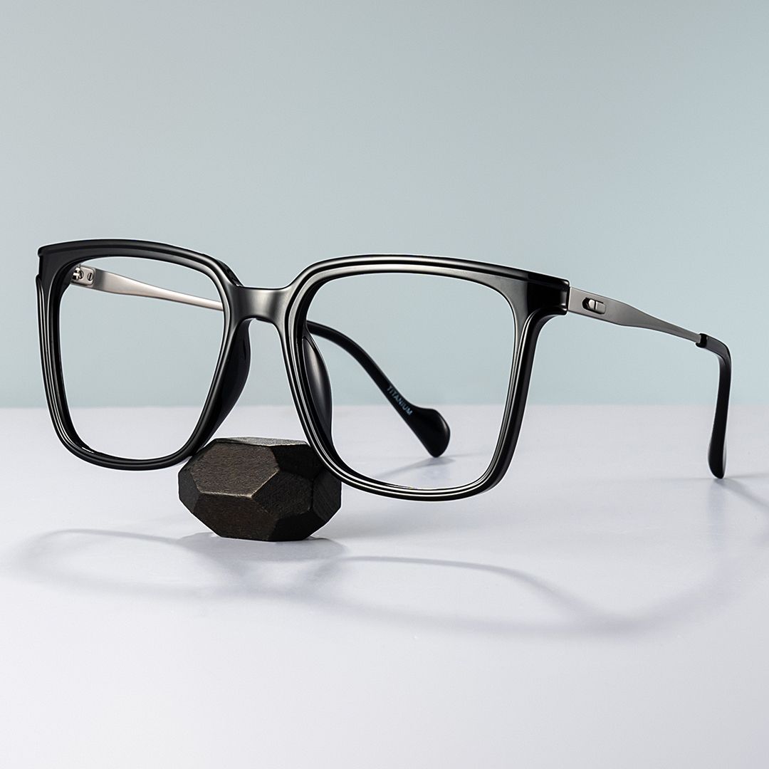 Thin Black Frame Glasses With Square Shape0