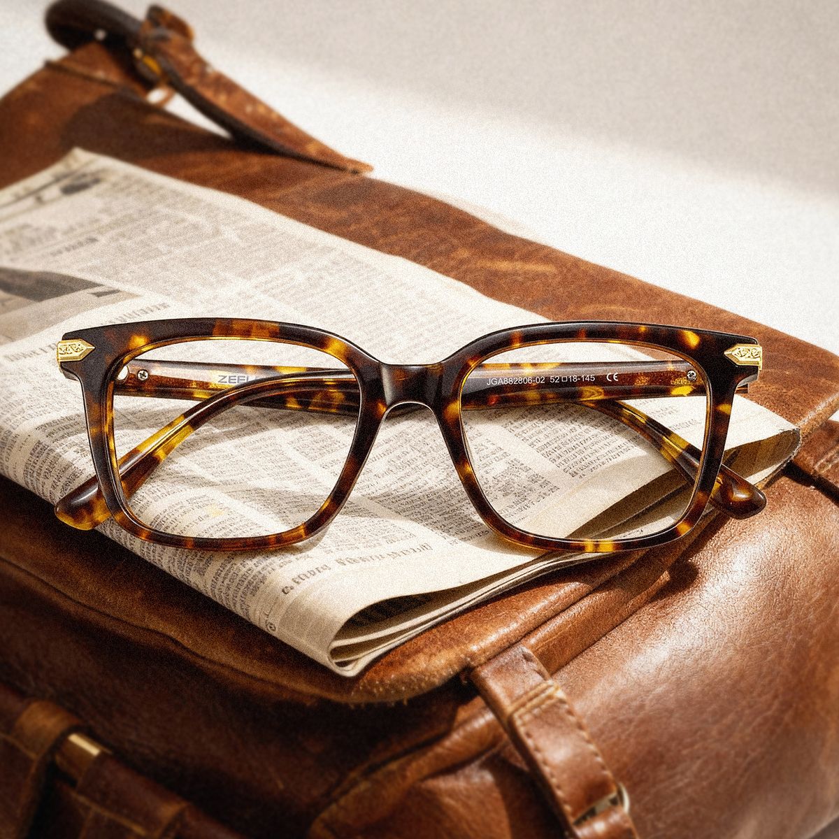 トルネ Thomas Tortoise Frame Glasses with Rectangle Frame Online | ZEELOOL