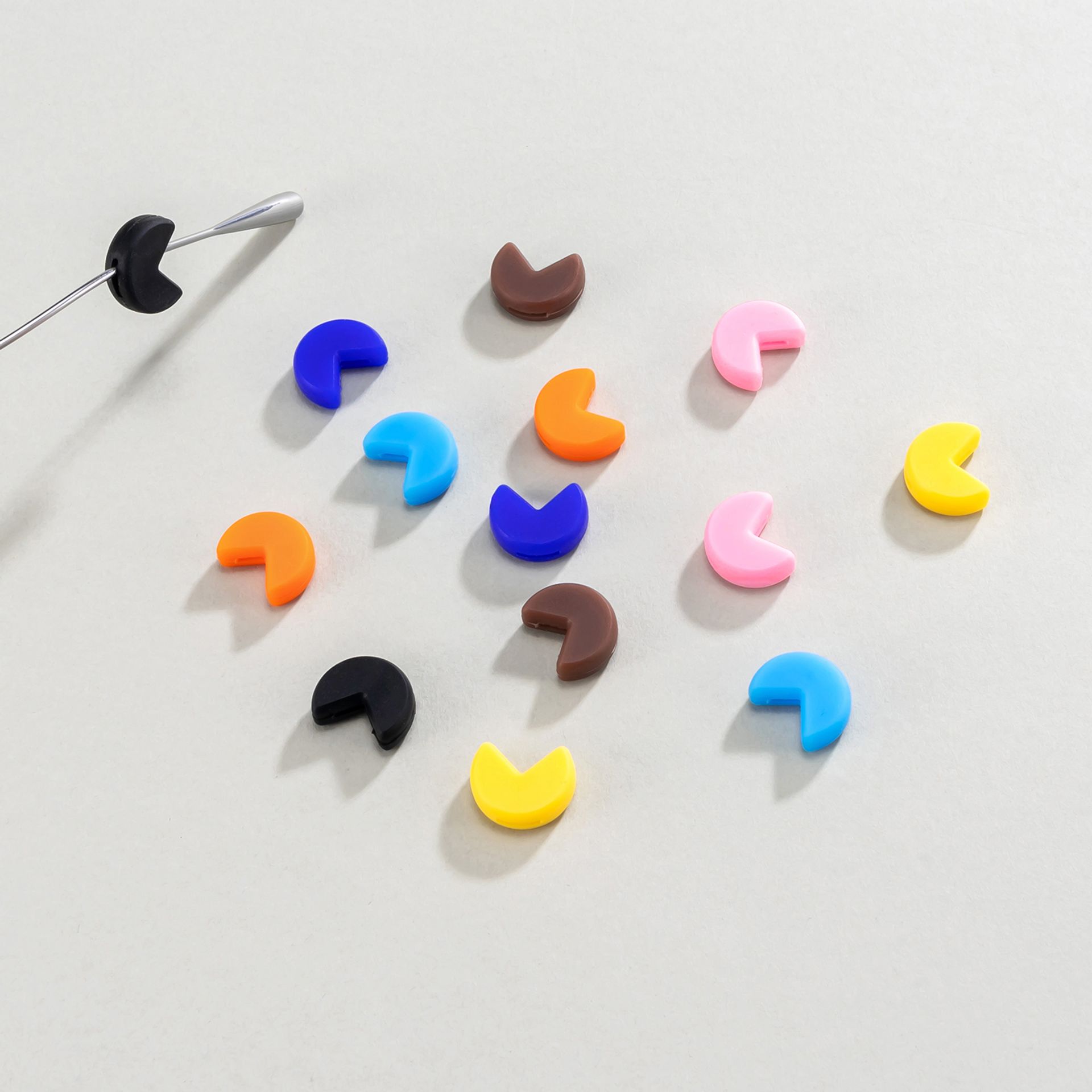 7 Pair Moon Shape Multicolor Non-Slip Ear Grips0