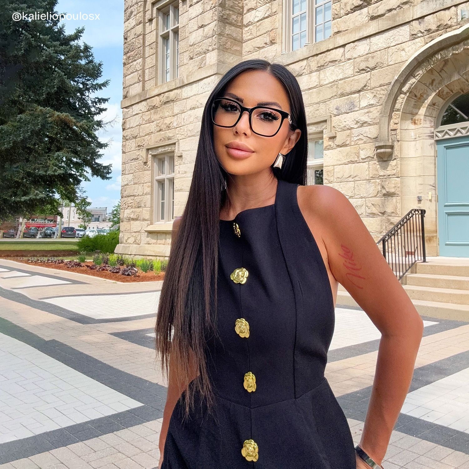 Freya Black Frame Glasses with Square Frame Online | ZEELOOL9
