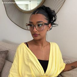 Dacarine Square Black Gold Glasses5