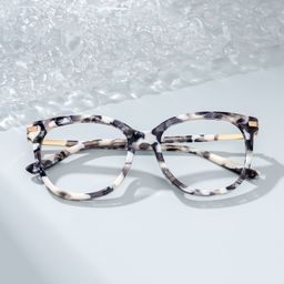 Mailyn Marble Round Glasses1
