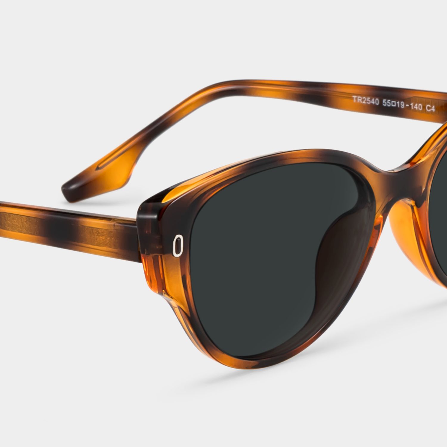 Livia Tortoise Frame Polarized Sunglasses with cat-eye Style Online | ZEELOOL4