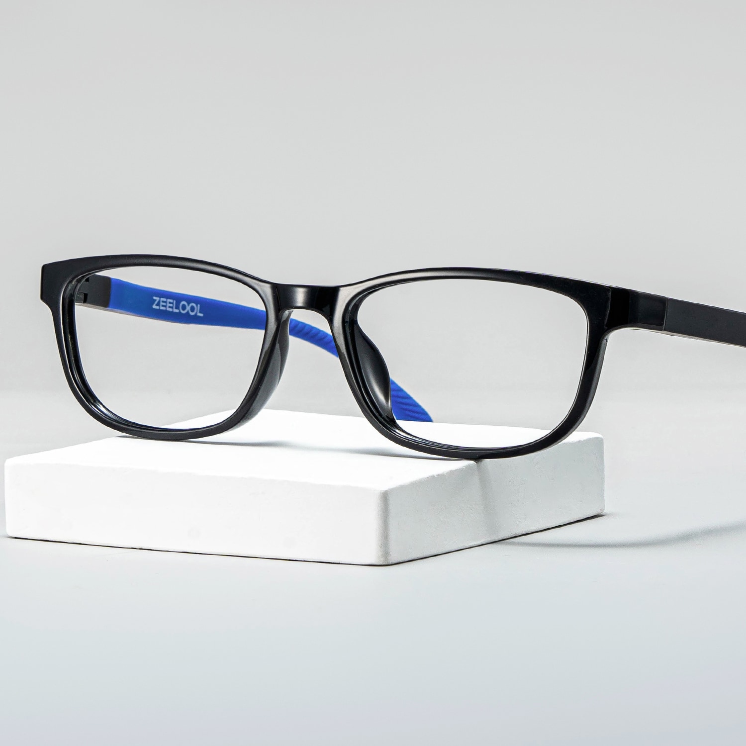 Robin Rectangle Black Blue Glasses