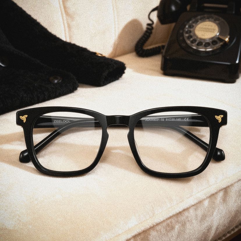 Heather Black Square Glasses