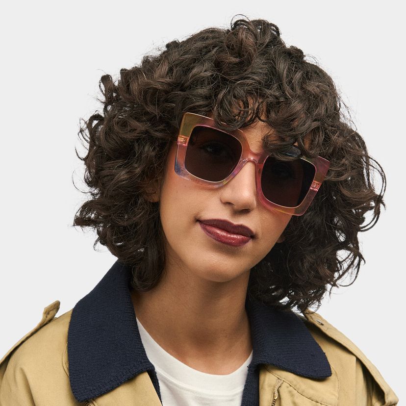 Qatar Square Rainbow Glasses