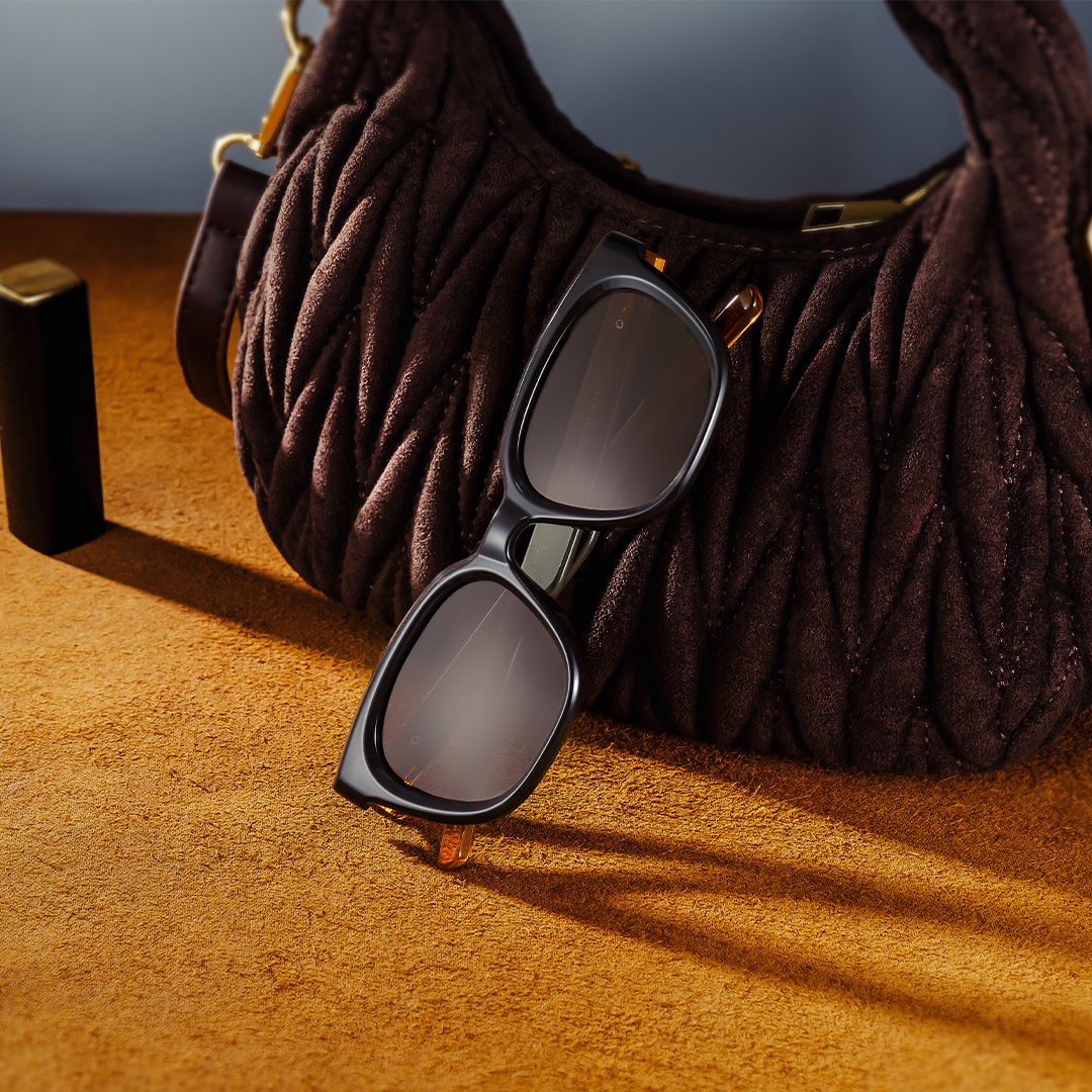 Lyric black Frame Polarized Sunglasses with rectangle Style Online | ZEELOOL0