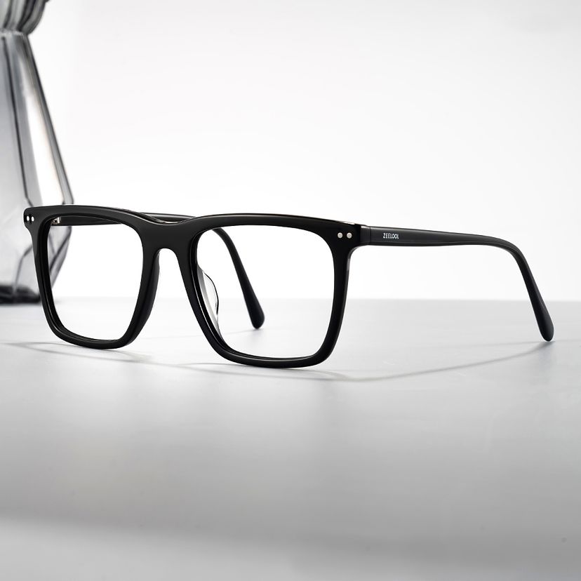 Frantz Square Black Glasses