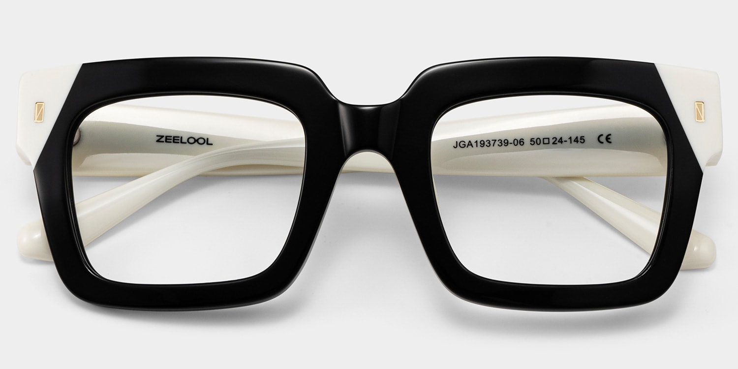 Sarah Square Black Glasses2