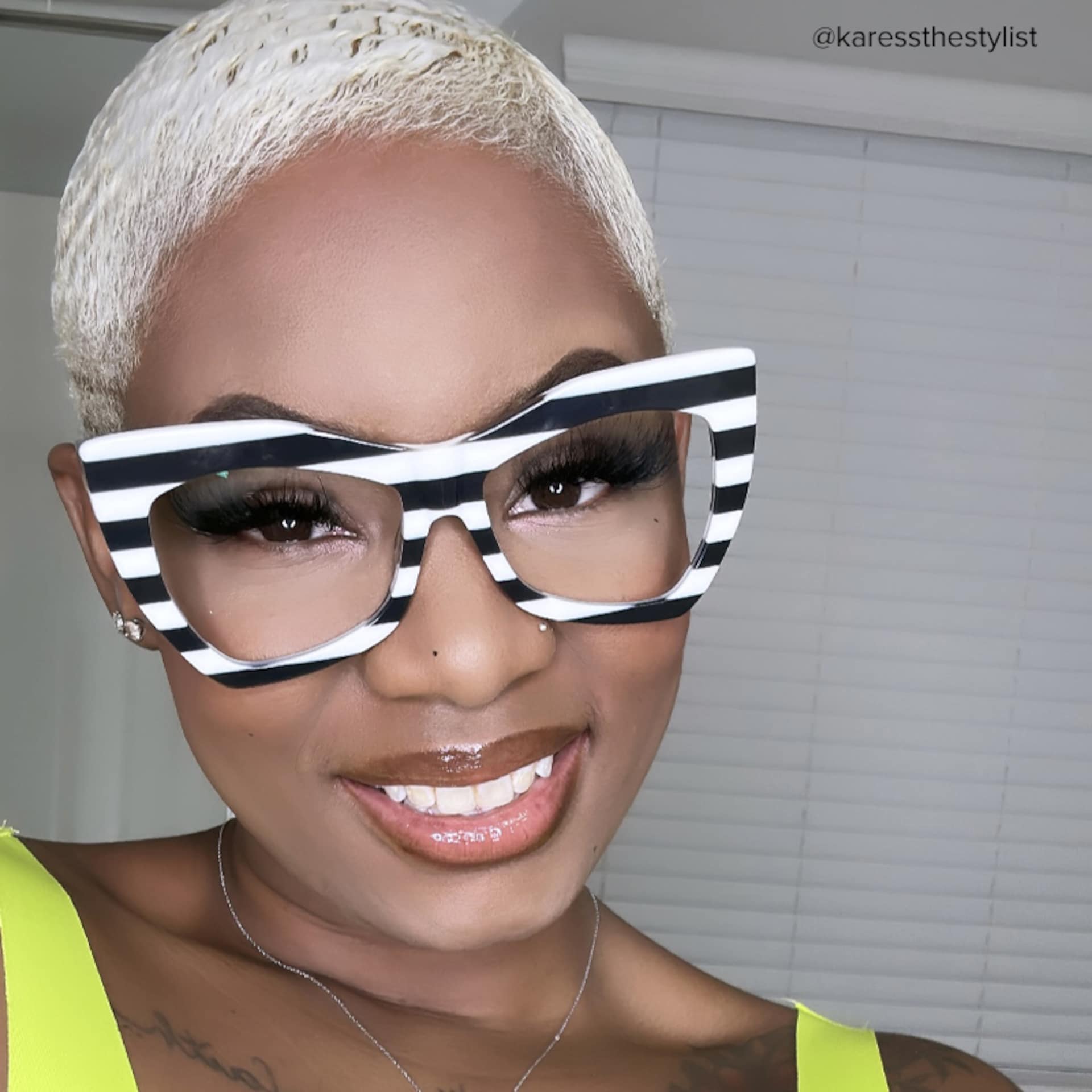 Bernita Geometric Black and White Striped Frames Glasses5