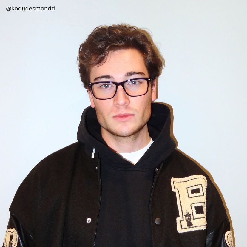 Eleanor Blue Rectangle Glasses