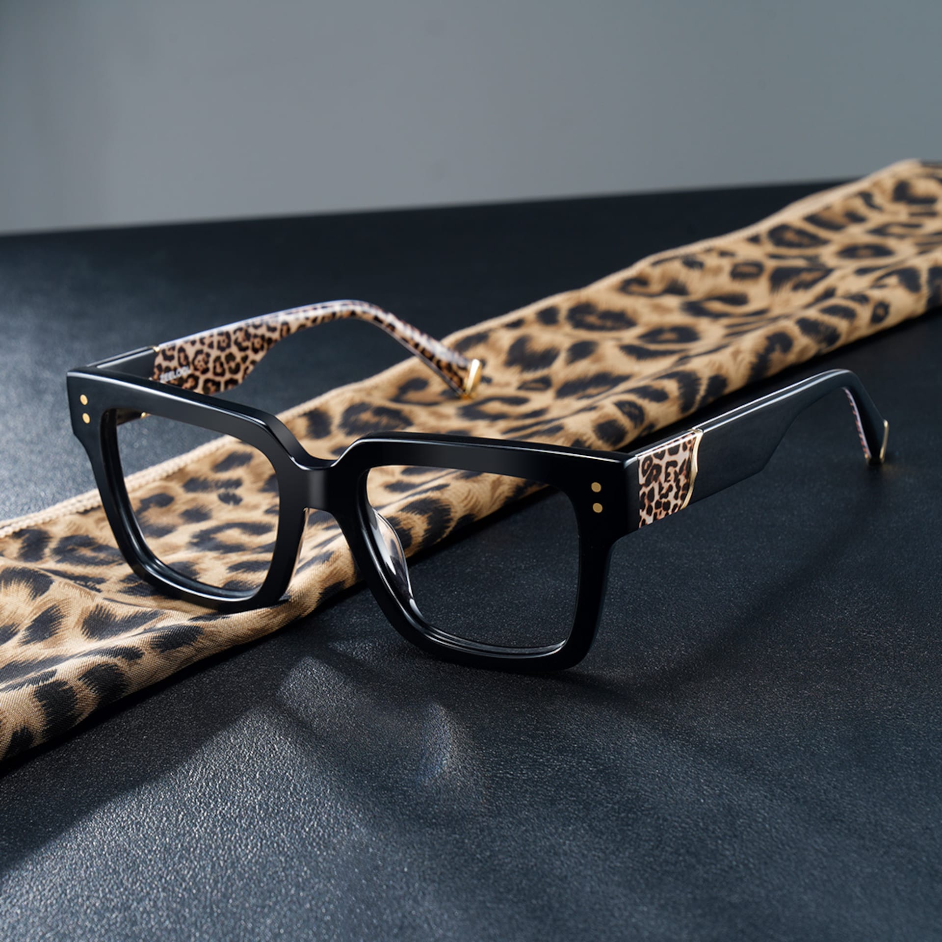 Caius Black Frame Glasses with Square Frame Online | ZEELOOL3