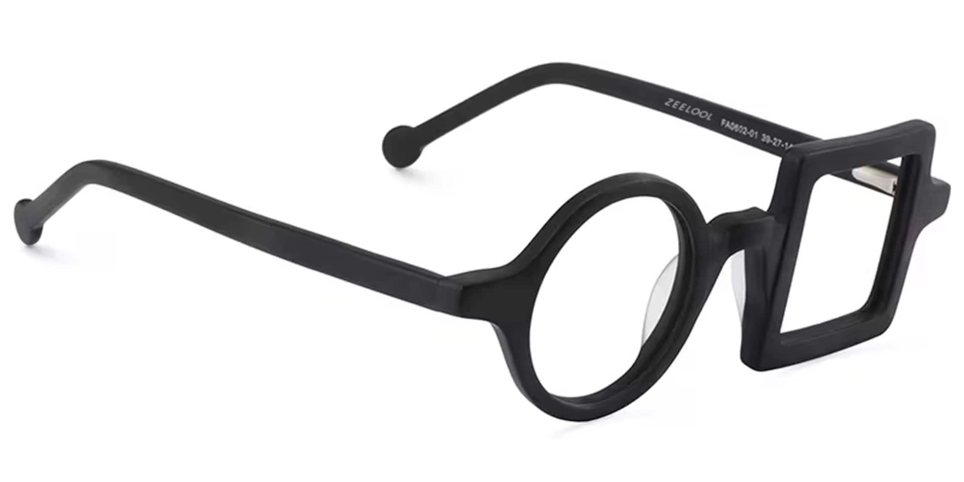 Paola Asymmetric Black Frame Eyeglasses2