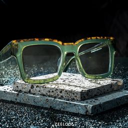 Vorse Square Green Glasses4