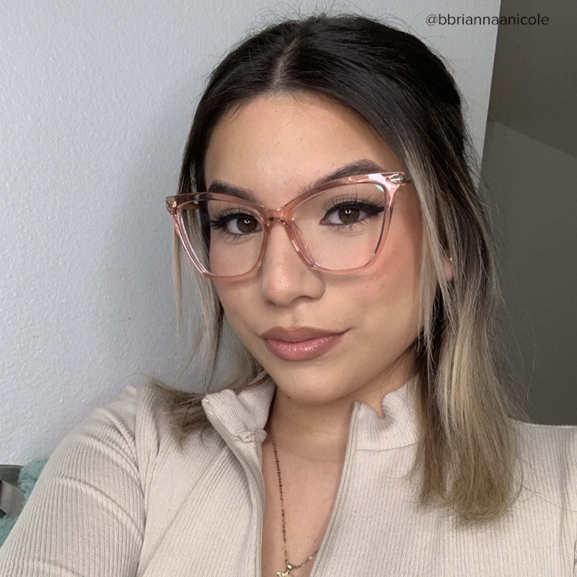 Hilary Butterfly Light Pink Transparent Eyeglasses9