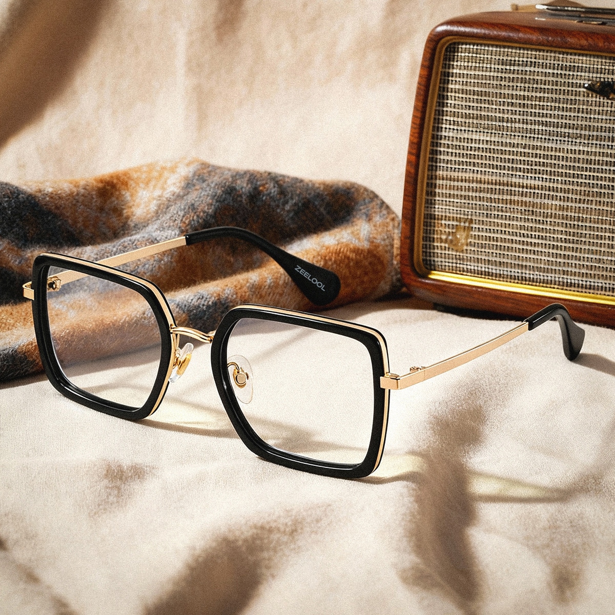 Shane Square Black Glasses