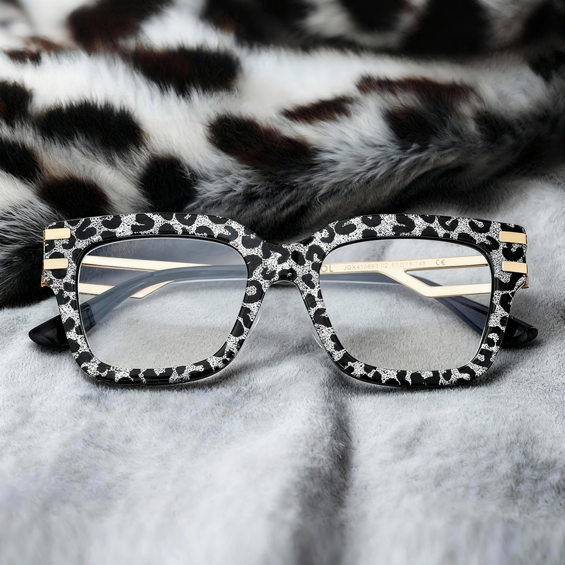 Square Cat-Eye Glasses With Gray Leopard1