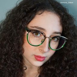 Laraine Two-Tone Cat eye Glasses5