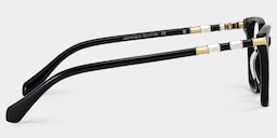 Delilah Square Black Glasses8