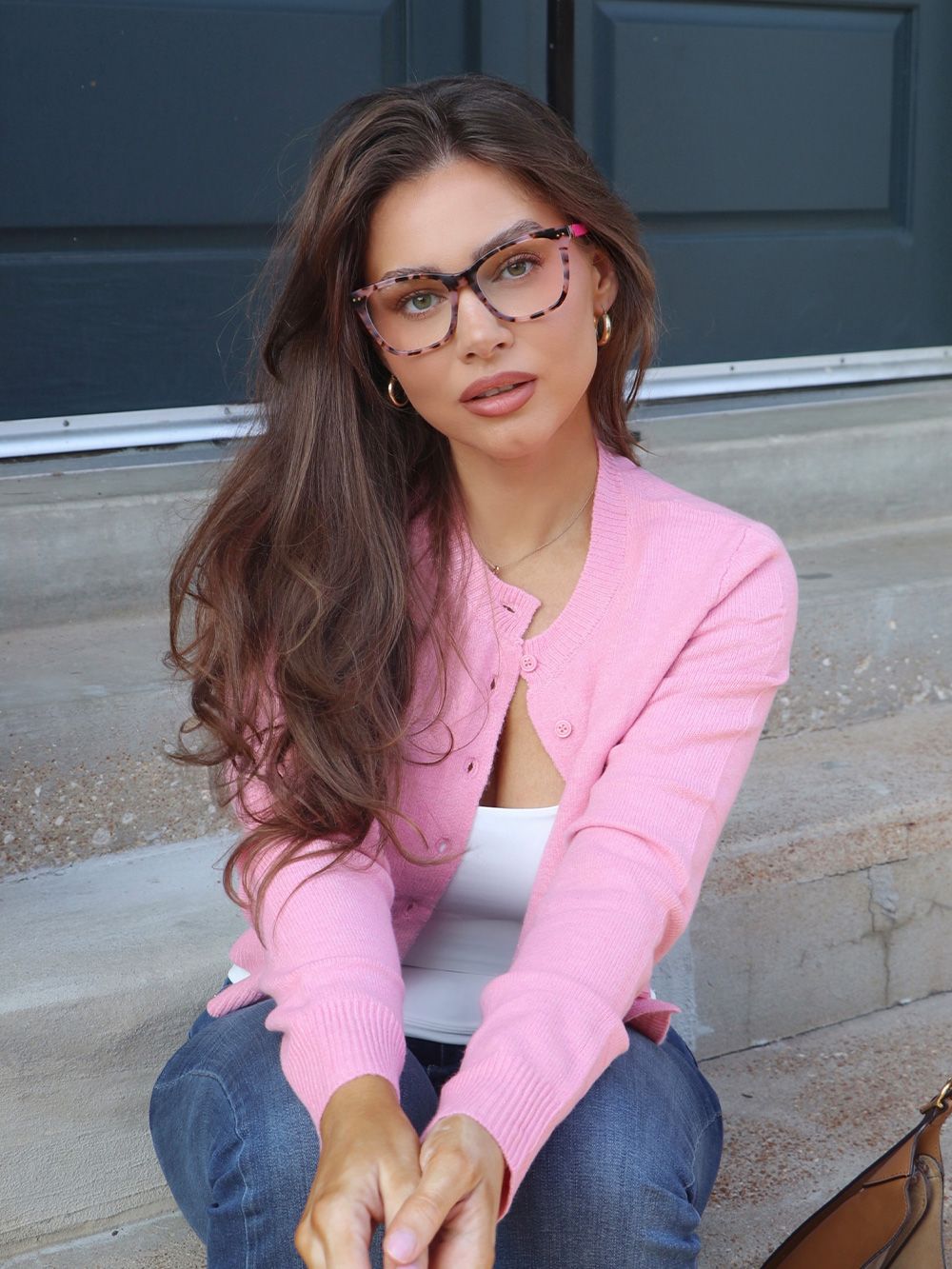 Ava