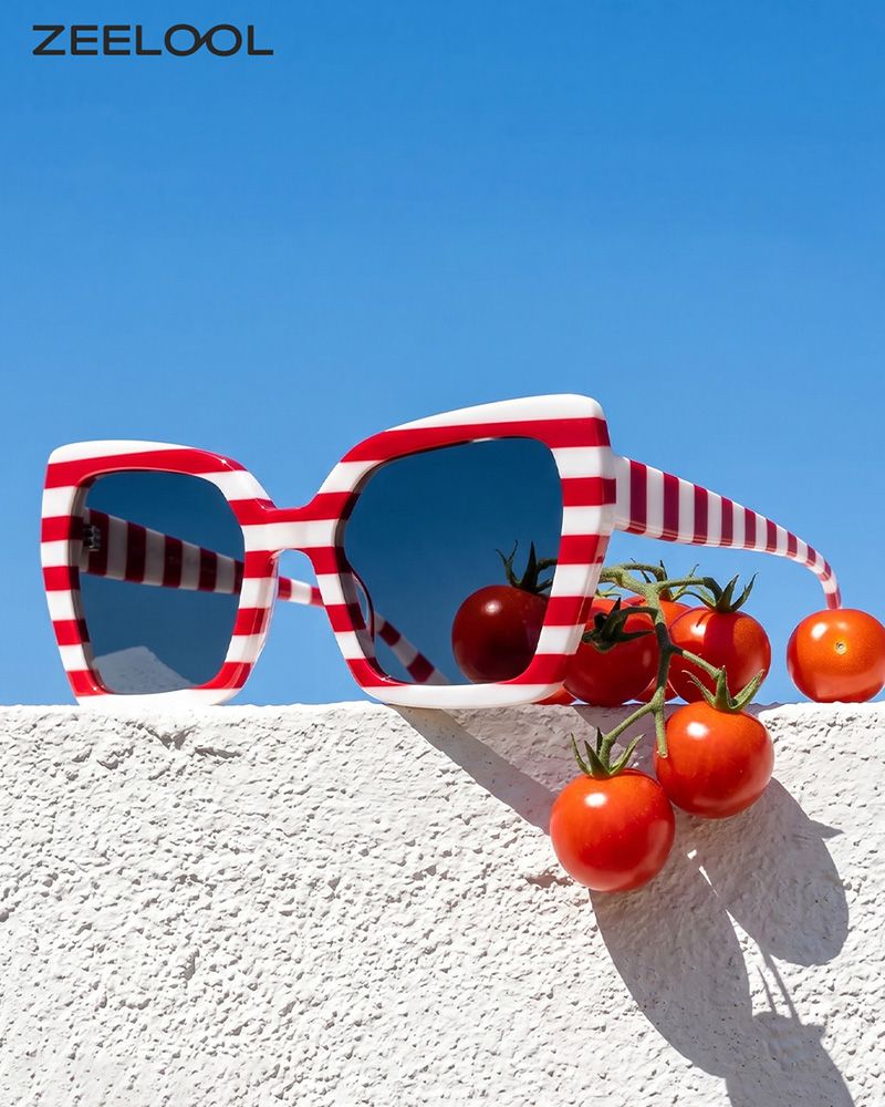 Artsy expressive eyeglass frames