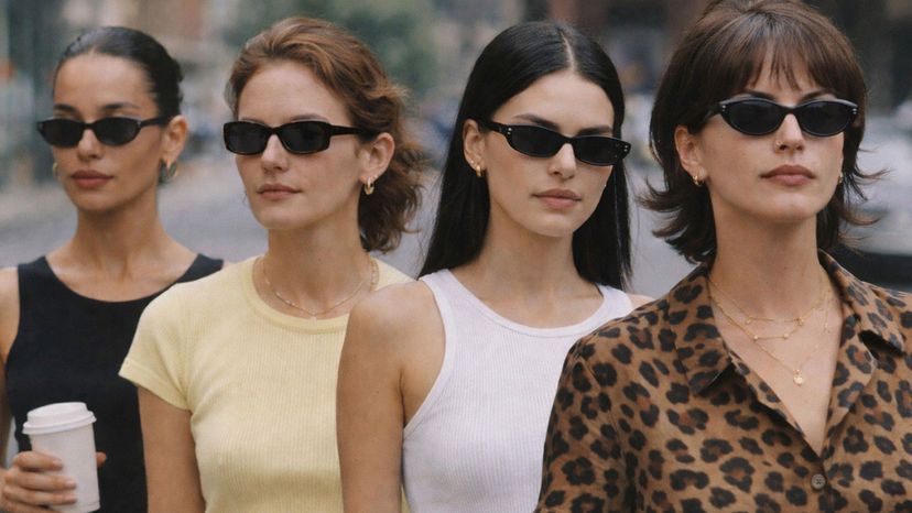Less Is More: The Rise of Minimalist Sunglasses in the 1990s