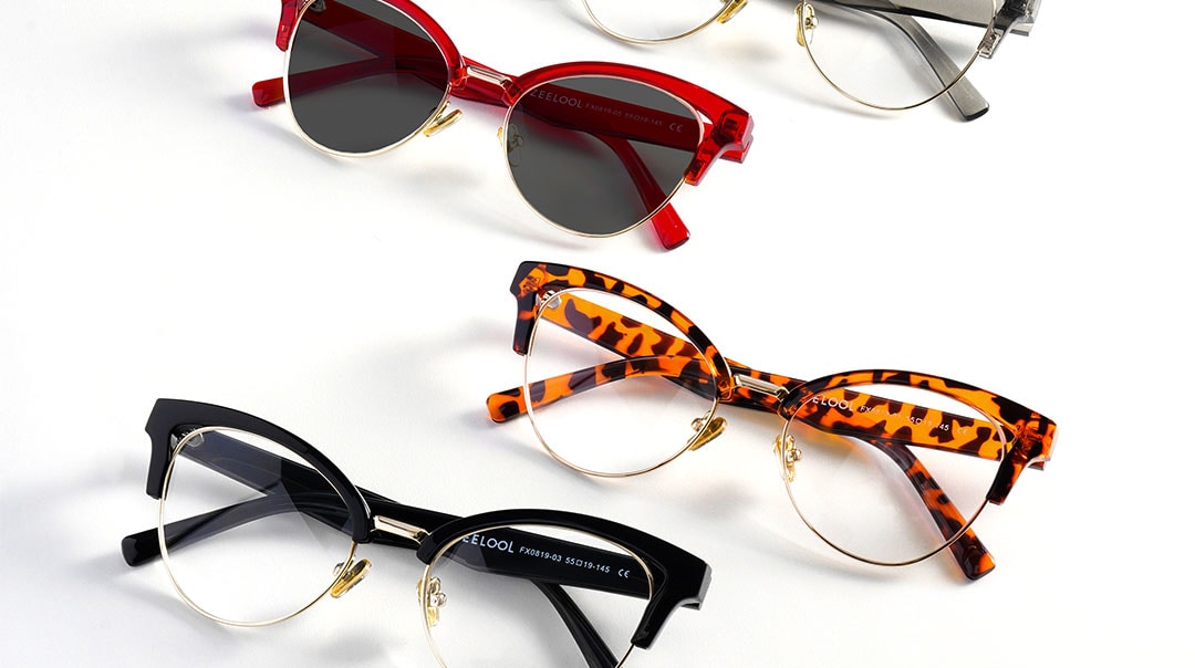 What color glasses frames can make women more beautiful and young?