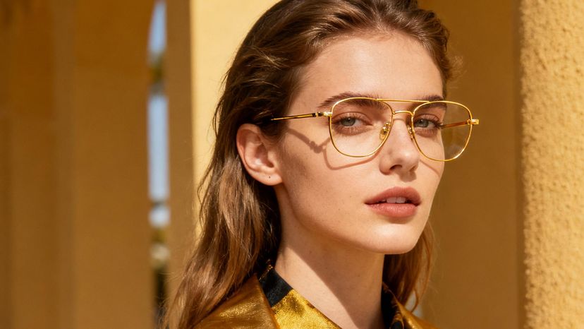 High Bridge vs Low Bridge: Which Glasses Fit You Best?