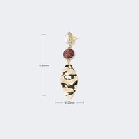 Brilliant Leaf Shape Gold Earrings3