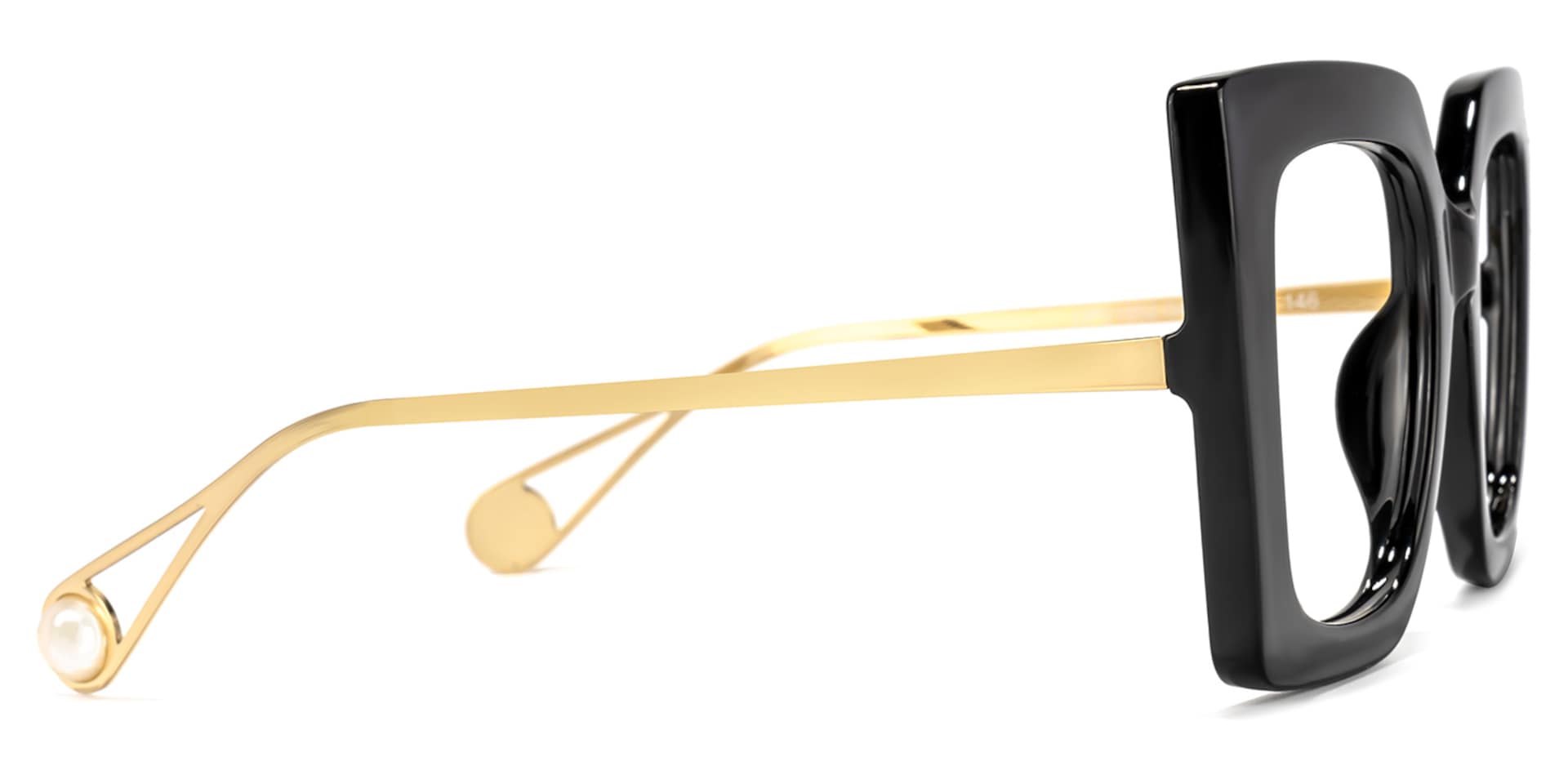 Qatar Square Black Eyeglasses and Wide Frames2