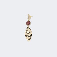 Brilliant Leaf Shape Gold Earrings2