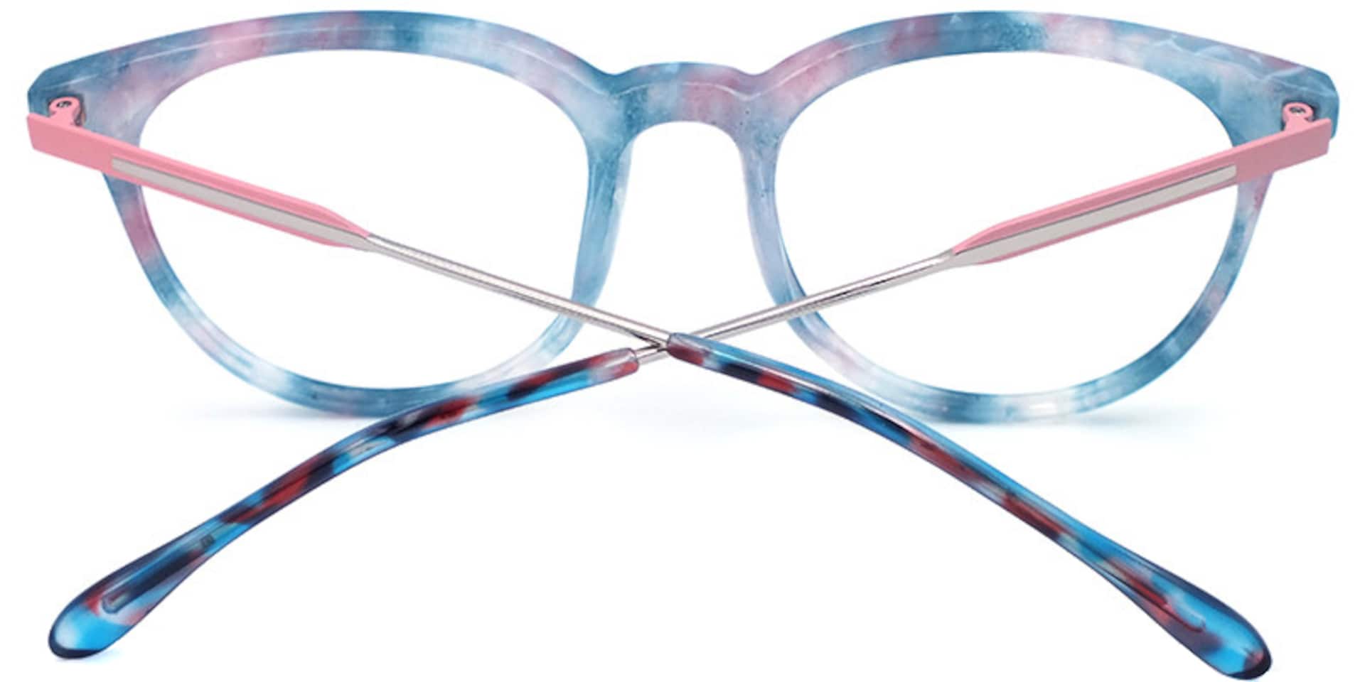 Christina Round Glasses on Zeelool.com10