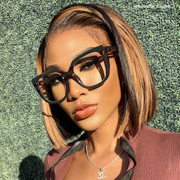 Brenda Square Dark-Green Glasses4