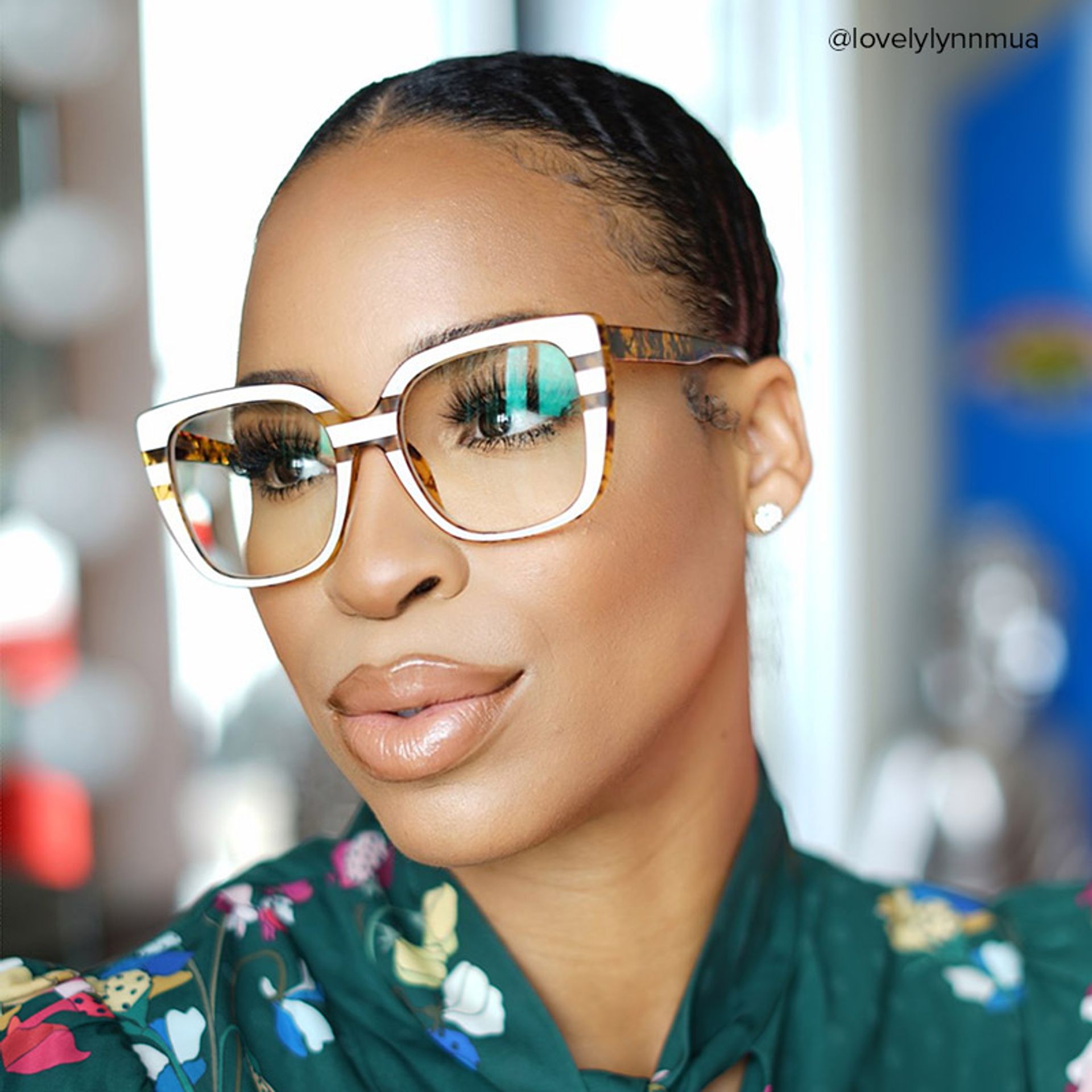 Brenda Square Light-Tortoise Glasses | Zeelool Glasses4