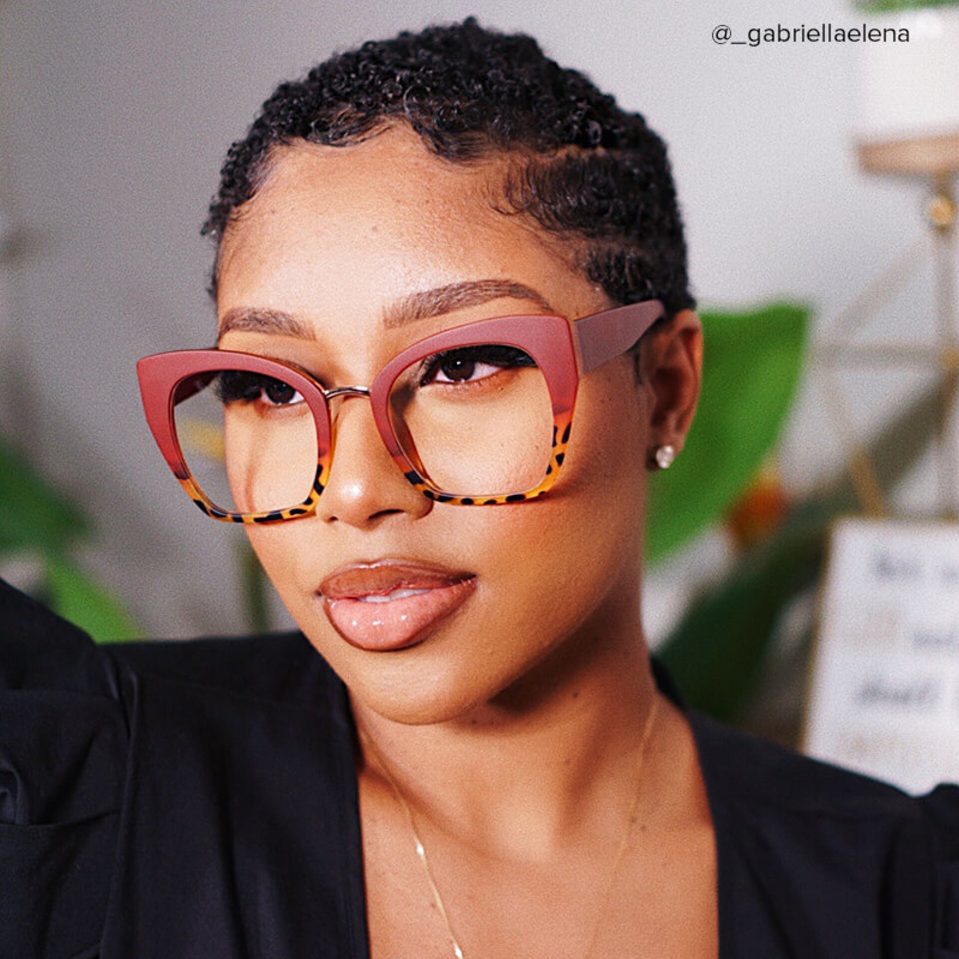 Denis Cat Eye Red Glasses with Two-Tone Frames5