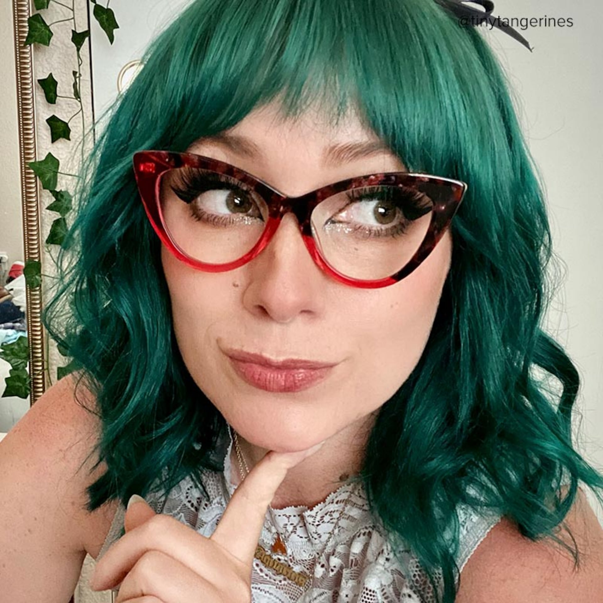 Maxine Cateye Red Glasses | Zeelool Glasses5