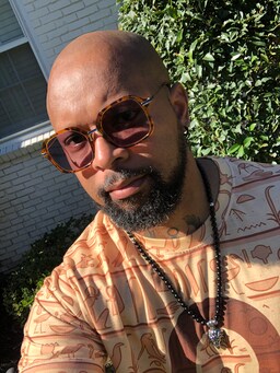 Awesome style... very fashionable!0