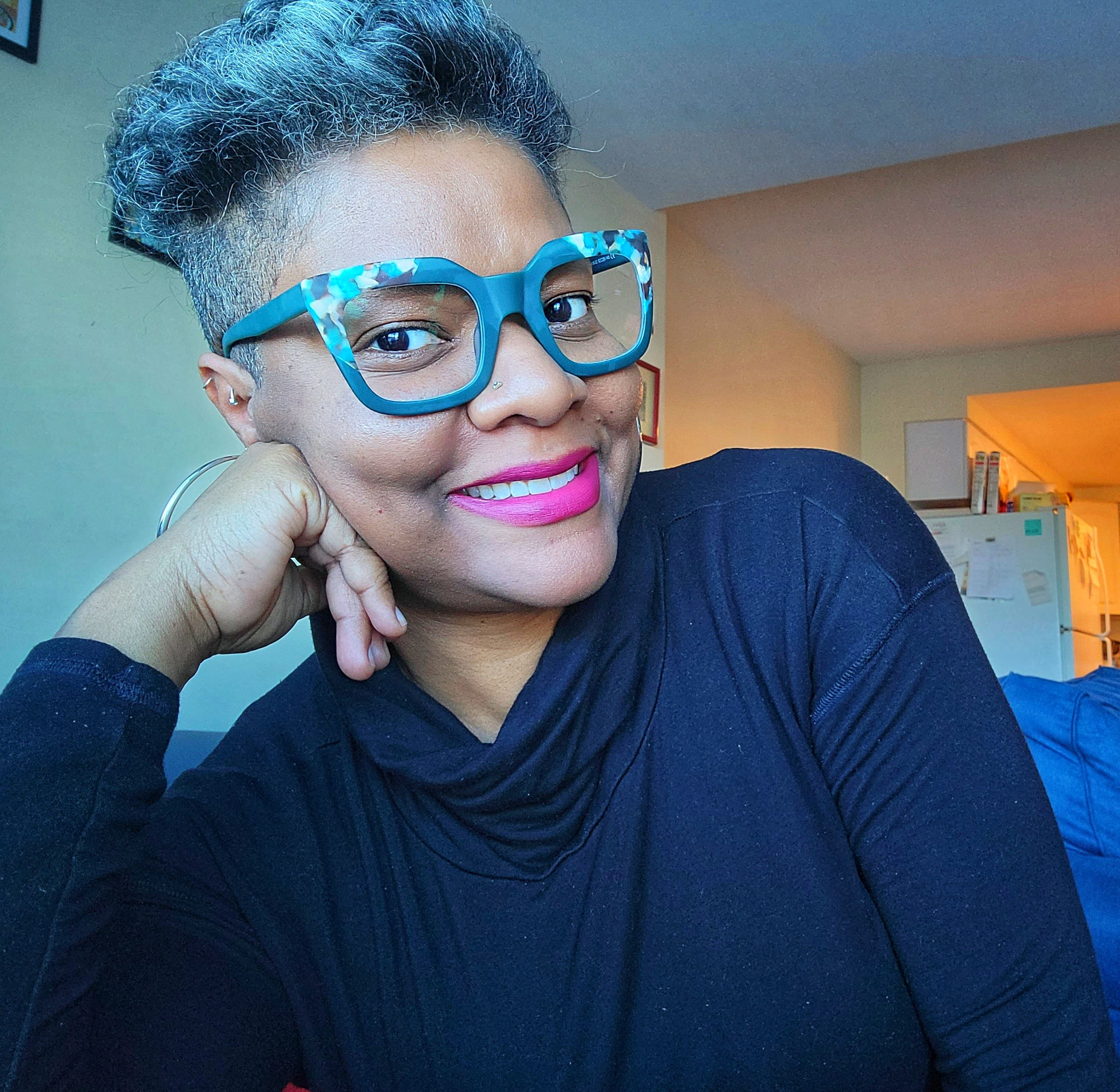 Carrasco Square Pink Glasses | Zeelool Glasses