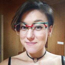 These size mediums are more marrow than the last pair I ordered...0