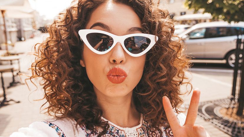 How to Style Cat-Eye Sunglasses?